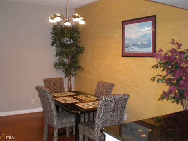 Building Photo - 1962 Spectrum Cir