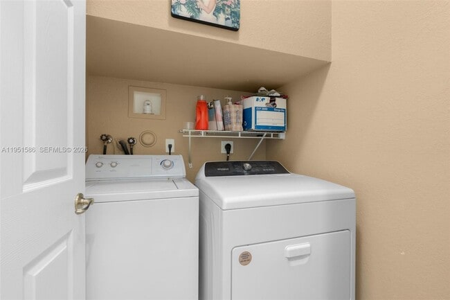 Building Photo - 3811 NW 91st Terrace