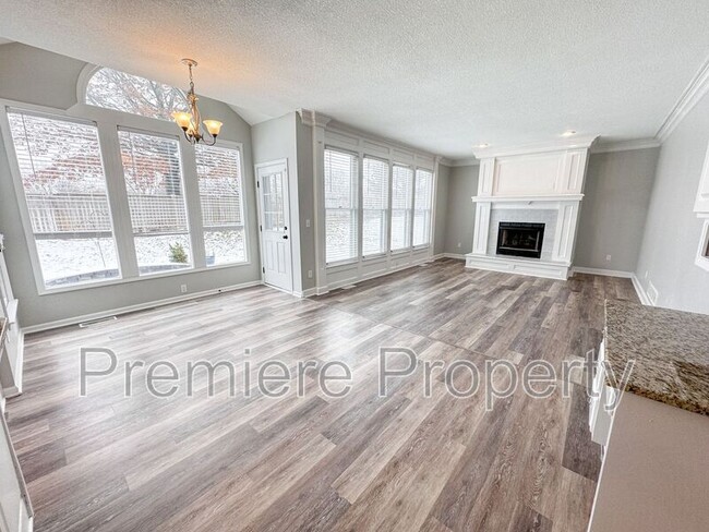 Building Photo - 13876 S Kaw St