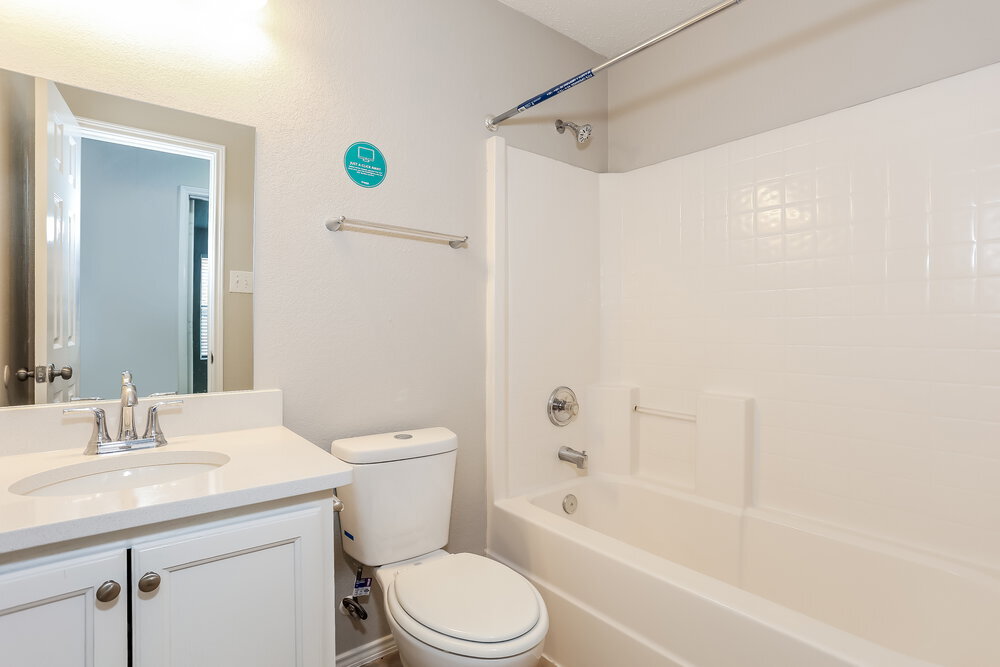 Building Photo - 6019 Guilia Dr