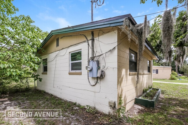 Building Photo - 4926 Tallyho Ave