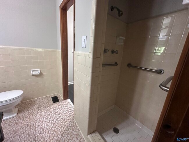 Building Photo - 4627 Daugette Dr NW