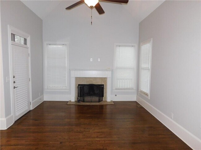 Building Photo - 15485 N Valley Creek Ln