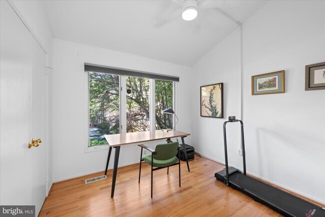 Building Photo - 7714 Whiterim Terrace