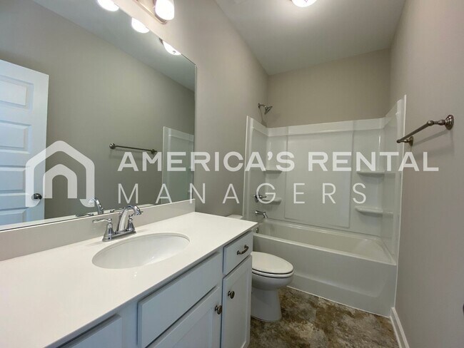 Building Photo - Home for Rent in Lincoln, AL!