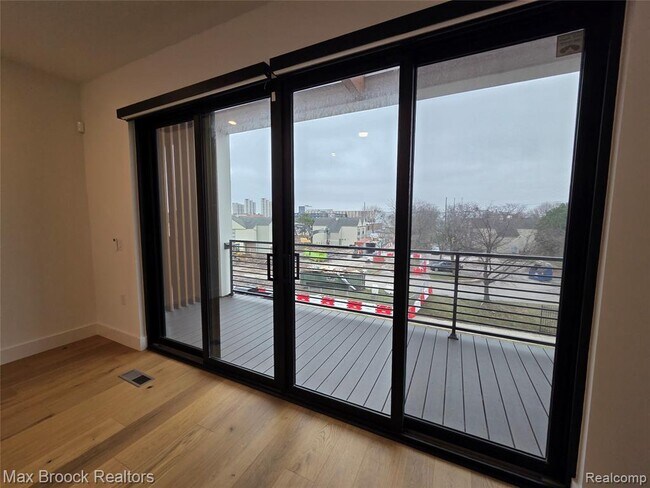 Building Photo - 1640 Bagley St