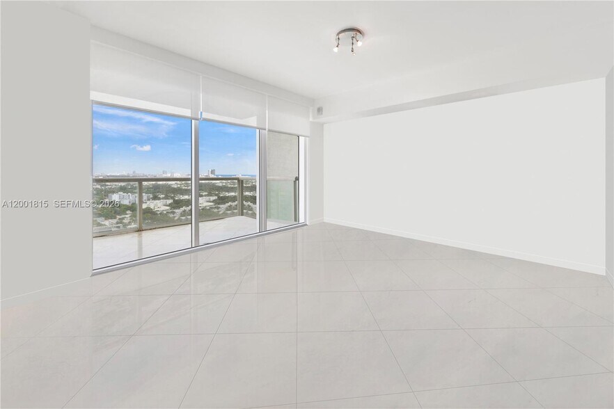 Building Photo - 450 Alton Rd