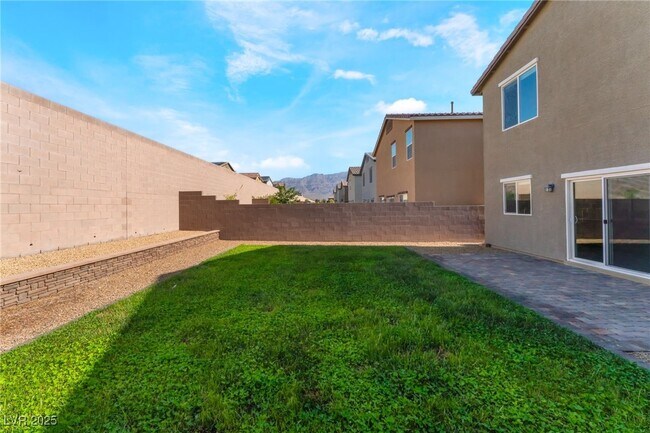 Building Photo - 7865 Rachelis St