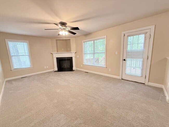 Building Photo - 4073 Landover Ln