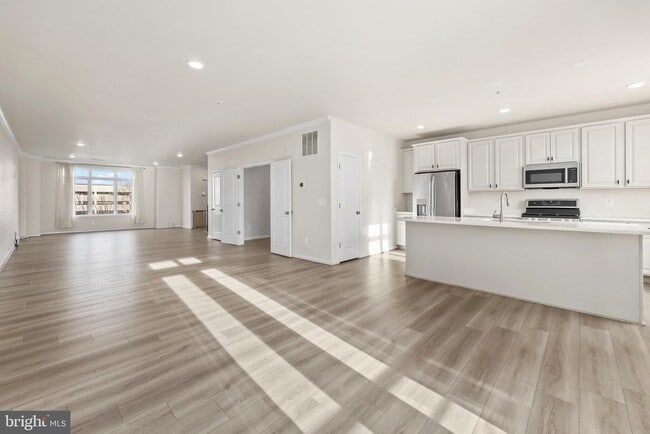 Building Photo - 1010 Ribbon Limestone Terrace SE