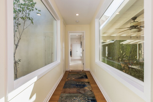Hallway to Master - 5440 Ben Ave