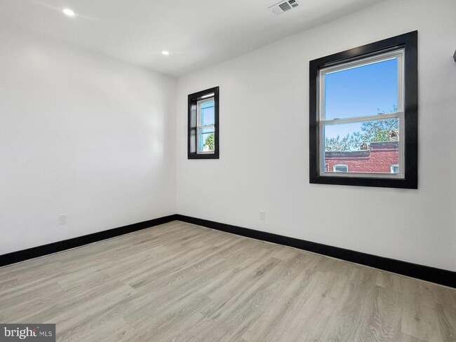 Building Photo - 2325 Reisterstown Rd