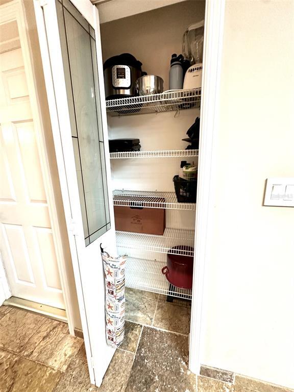 Building Photo - 14622 Pinecrest Dr