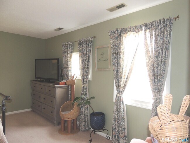 Building Photo - 124 S Montowese St