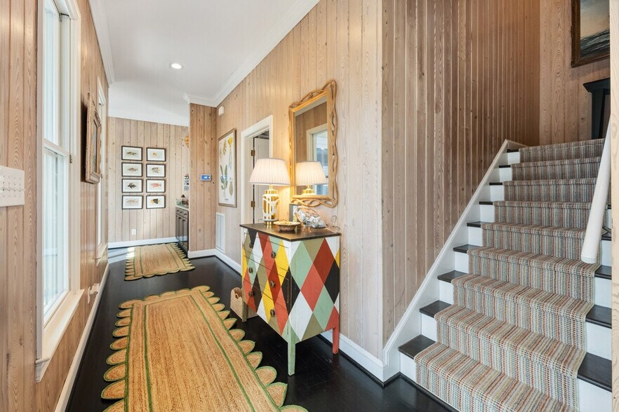 Building Photo - 64 Tradewind Ct