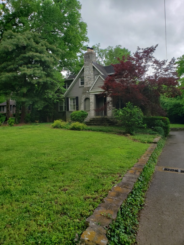 Building Photo - 2047 Castleman Dr