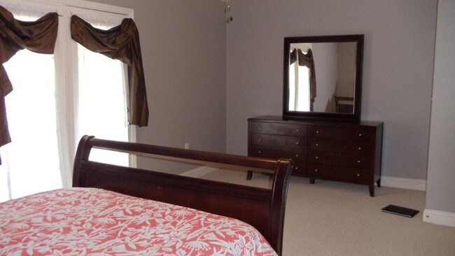 Master - 4512 Great Oak Dr