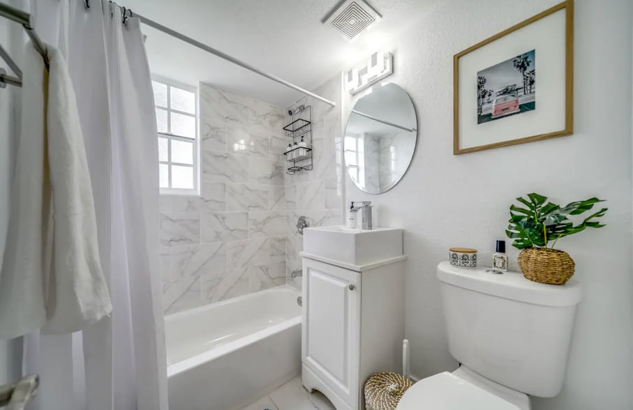 Building Photo - 140 SE 9th Ave