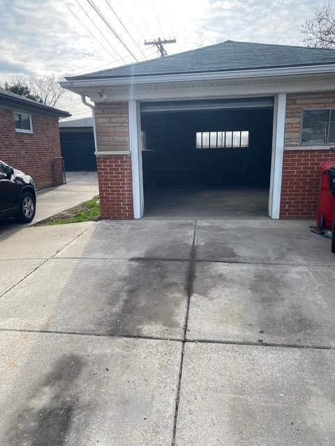 Building Photo - 18040 Marquette St