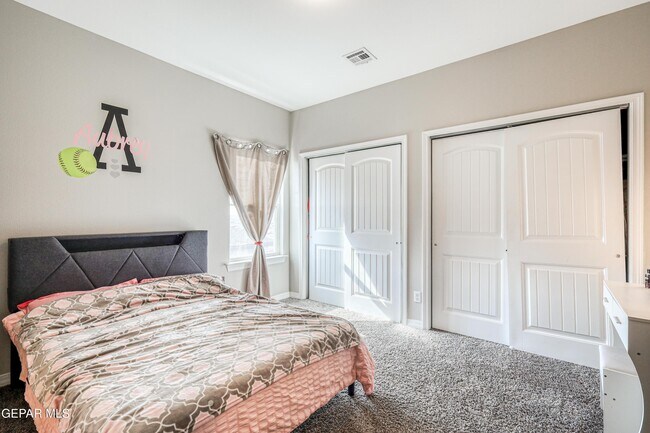 Building Photo - 2375 Enchanted Peaks