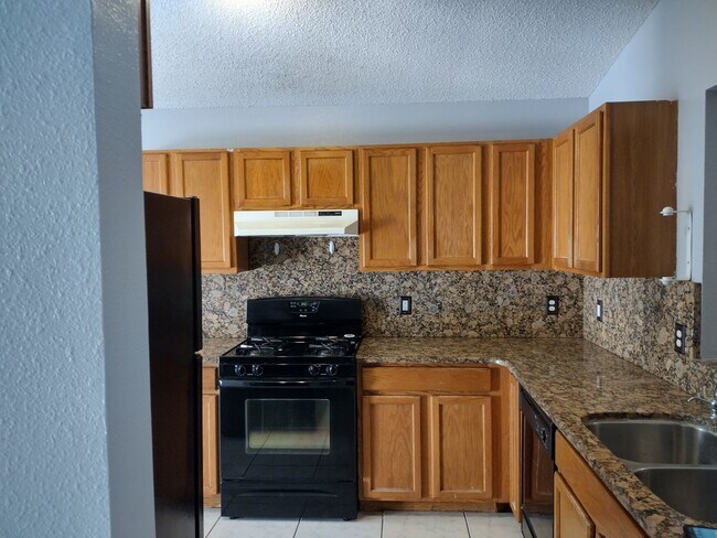Building Photo - 2358 Blue Sapphire Cir