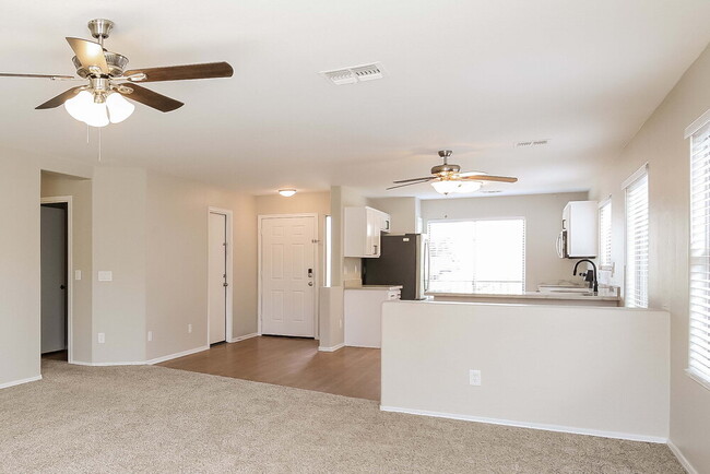 Building Photo - 7030 S 44th Ln