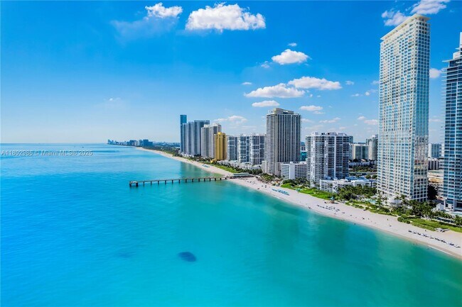 Building Photo - 16901 Collins Ave