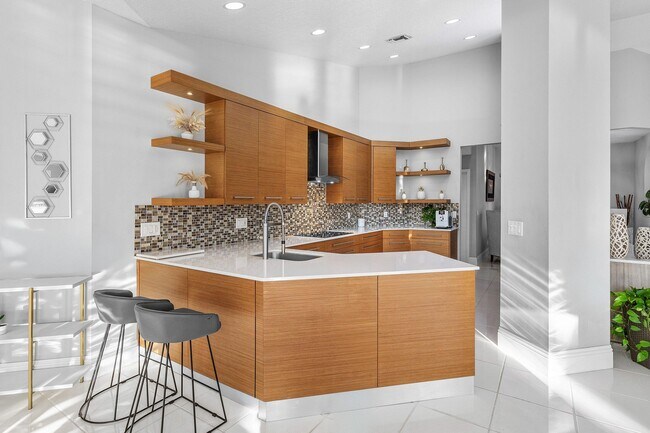 Building Photo - 20376 Hacienda Ct