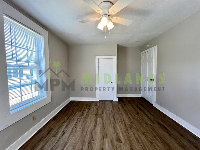 Building Photo - 4709 Jones St