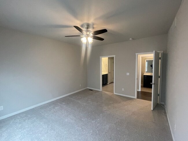 Building Photo - Spacious recently built home just west of Waukee!