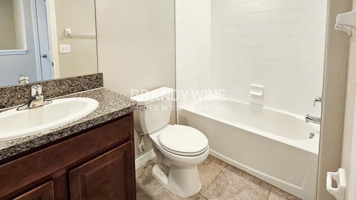 Building Photo - 5572 Mercado Dr