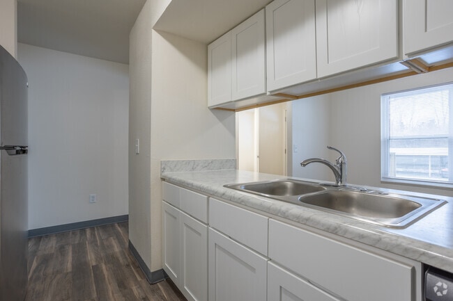 Interior Photo - Arrowtree Apartments