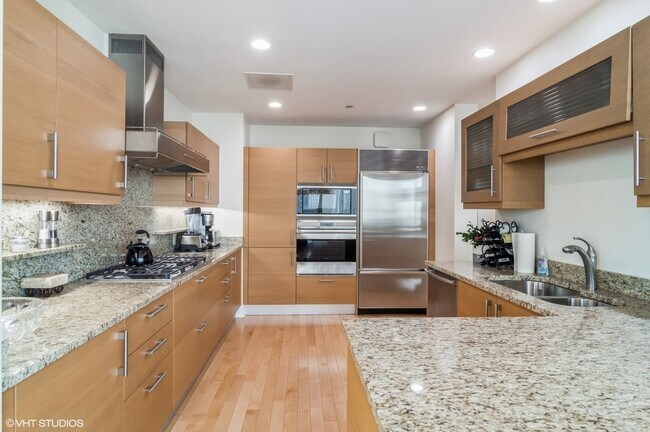 Building Photo - 401 N Wabash Ave