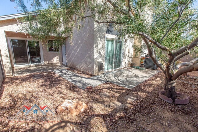 Building Photo - 4725 E Brown Rd