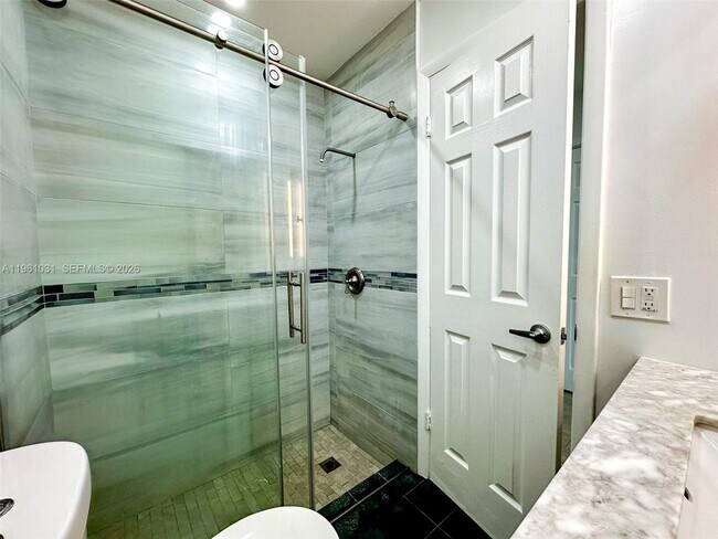 Building Photo - 135 Essex Rd