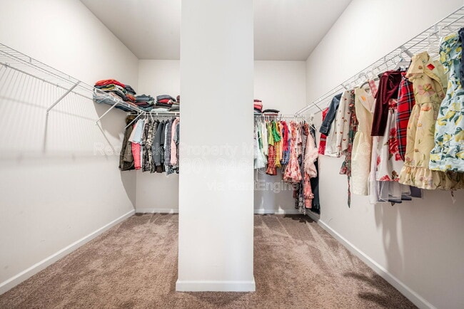 Building Photo - 9046 Evercrisp Ln