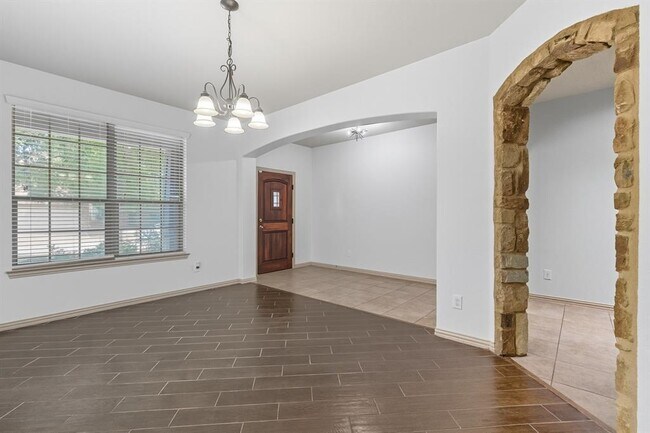 Building Photo - 2409 Pauma Valley Way