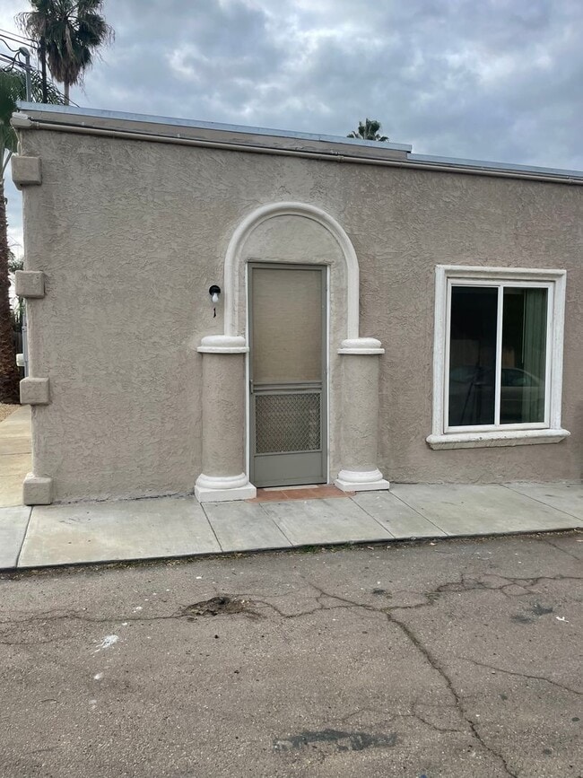 Building Photo - 12652 Julian Ave