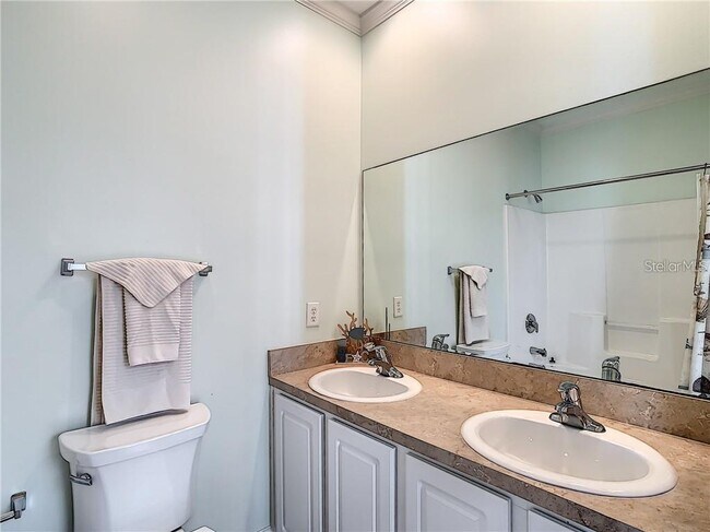 Building Photo - 631 Tahiti Ct