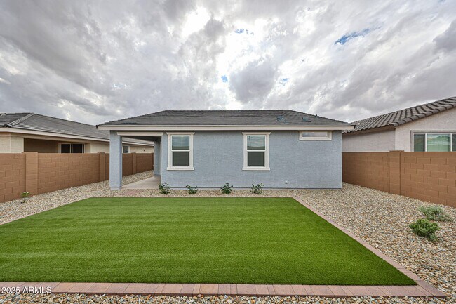 Building Photo - 17368 W Smoketree Dr
