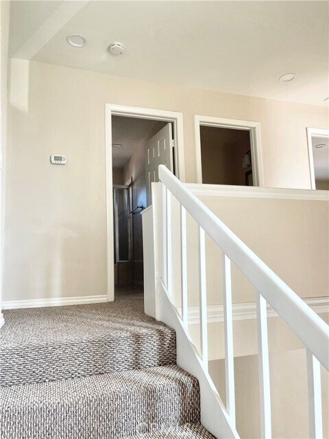 Building Photo - 54 Gillman St