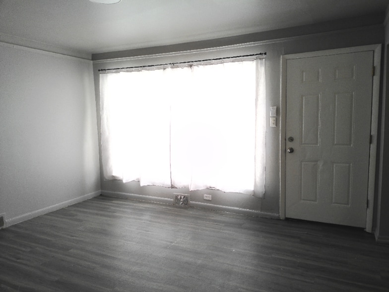 Building Photo - 29743 Birchwood St