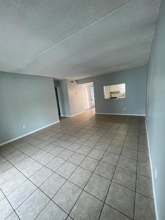 Building Photo - 2835 Somerset Park Dr