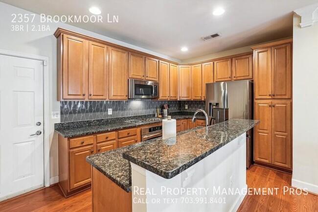 Building Photo - 2357 Brookmoor Ln