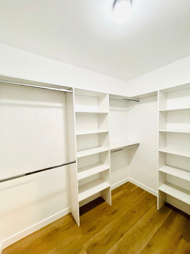 Building Photo - 38343 Bonino Dr