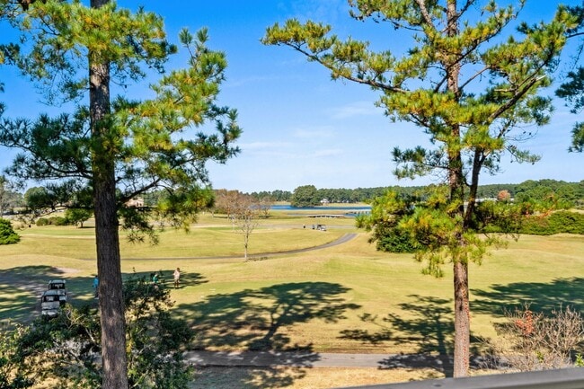 Building Photo - 5000 Windsor Green Way