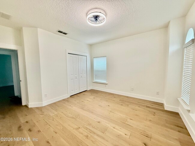 Building Photo - 154 Kiwi Palm Ct