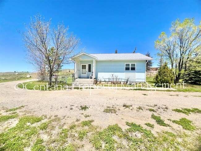 Building Photo - Cute 2 bedroom 1 bath Uptown!