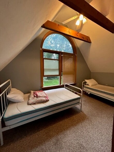 Building Photo - 30 Veterans Ave