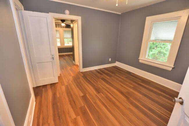 Building Photo - 1219 Boone St